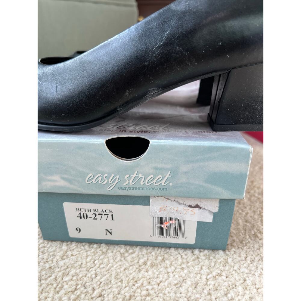 Easy Street Beth Black Faux Leather Low Block Heel Dress Pumps Shoes Size 9 N - Picture 9 of 9